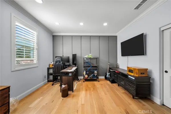 $1,079,900 | 221 Morro Way, Unit 1, Simi Valley, CA 93065