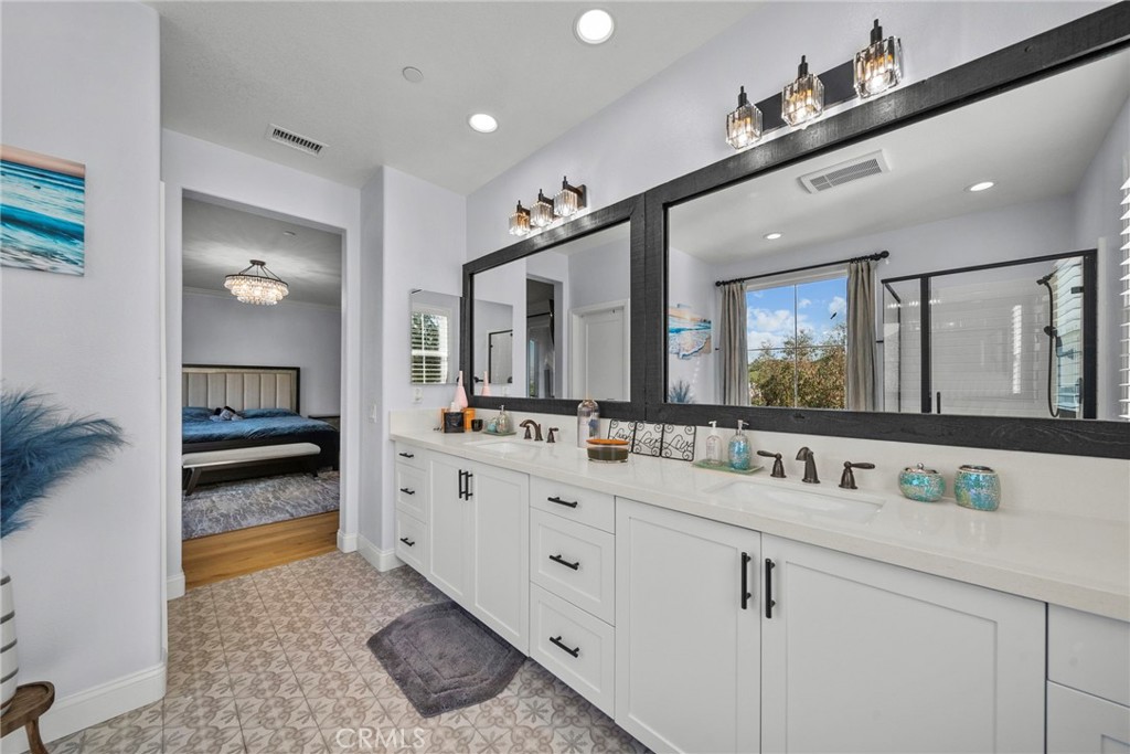 221 Morro Way, Unit 1 Simi Valley, CA 93065 - Photo 33 of 44