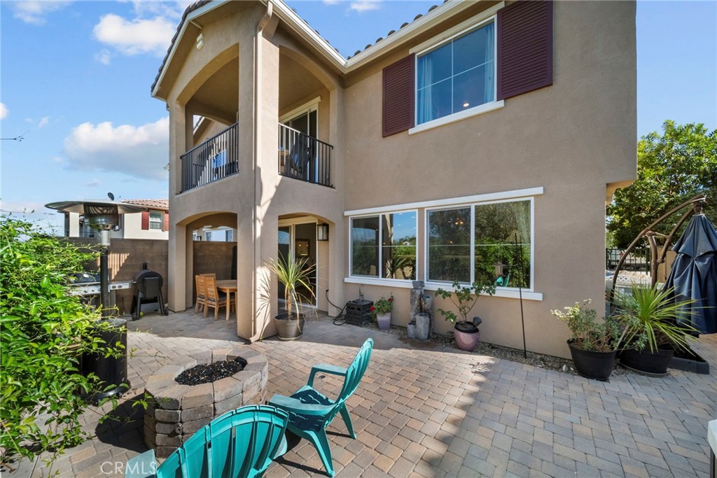 221 Morro Way, Unit 1 Simi Valley, CA 93065 - Photo 37 of 44