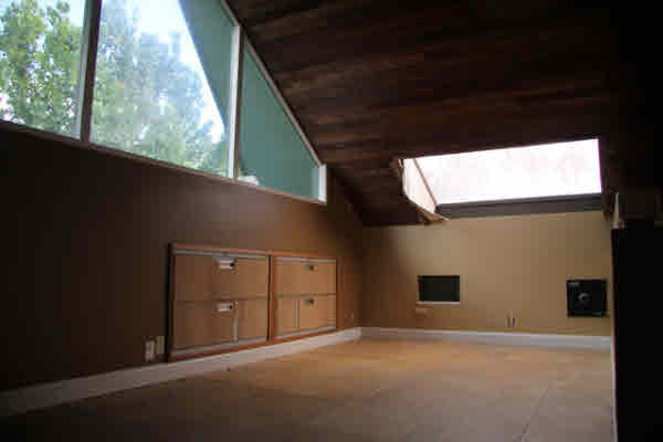 4332 Punee Road Koloa, HI 96756 - Photo 14 of 24 a view of an empty room with a window