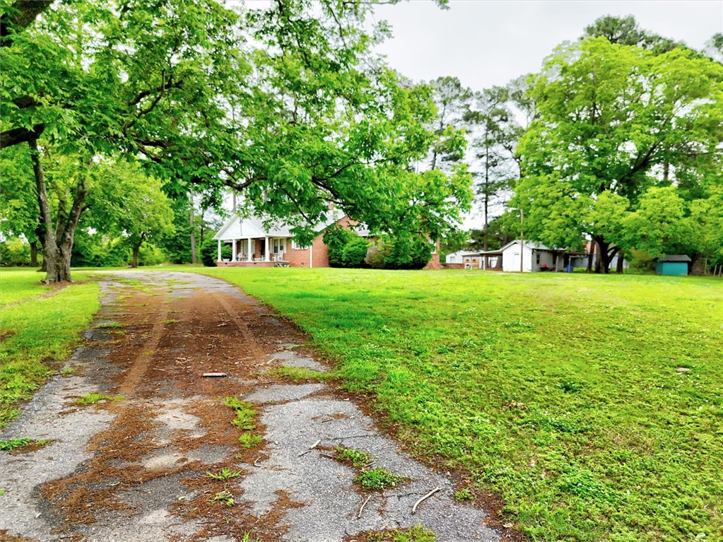 1411 Trail Road Belton, SC 29627 - Photo 2 of 47