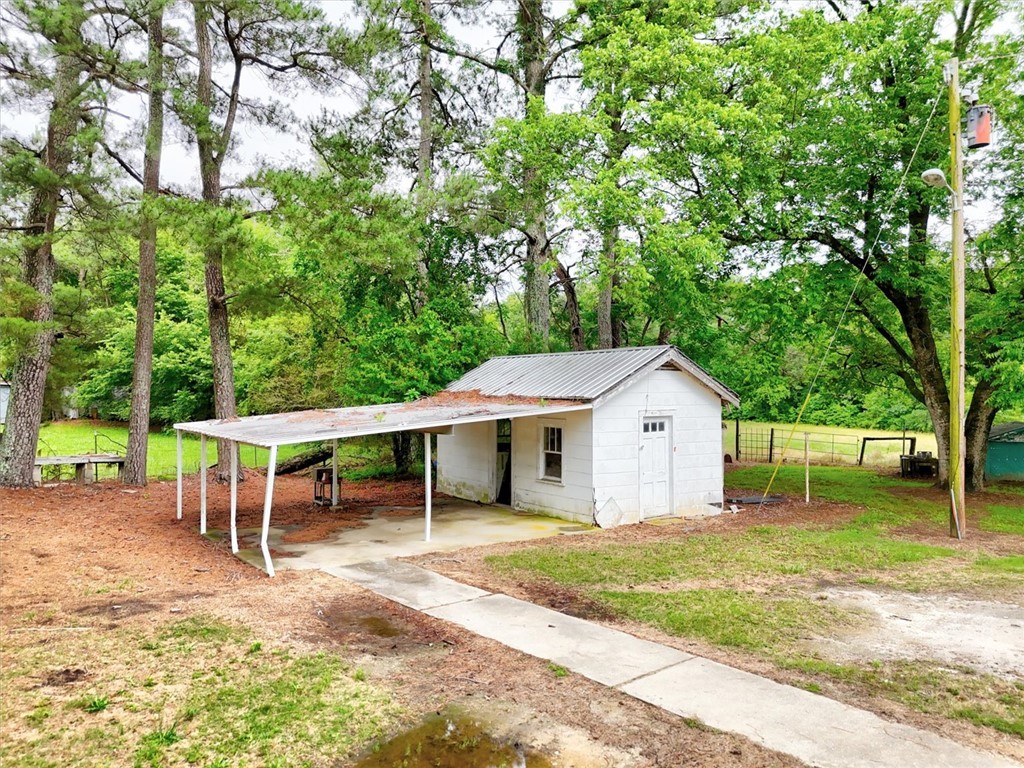1411 Trail Road Belton, SC 29627 - Photo 26 of 47