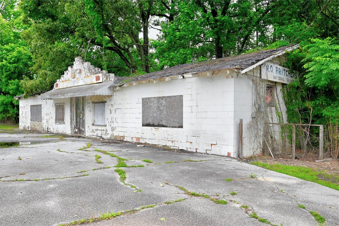 1411 Trail Road Belton, SC 29627 - Photo 42 of 47