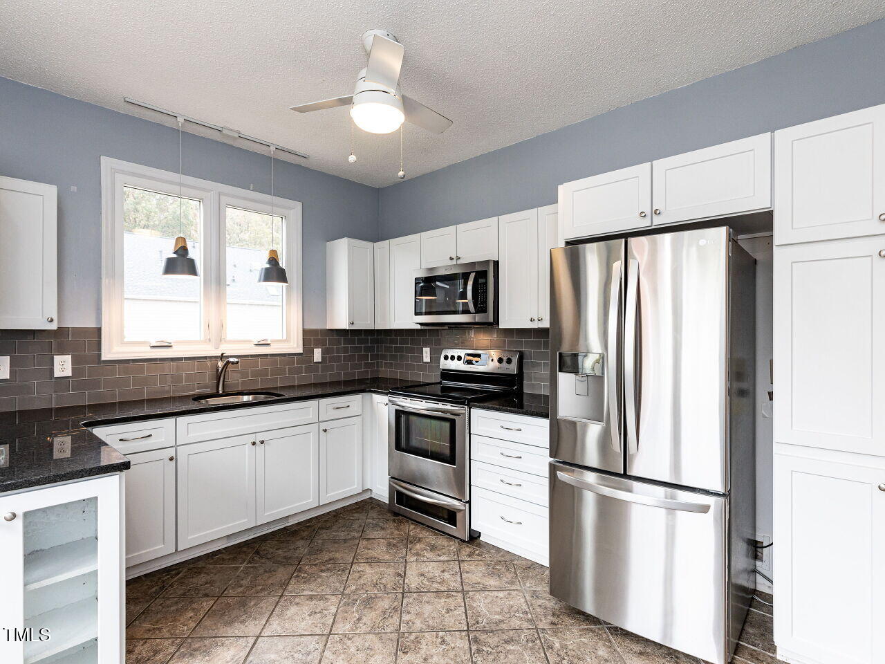 123 Legacy Lane Durham, NC 27713 - Photo 8 of 30 008-1280x960-kitchen