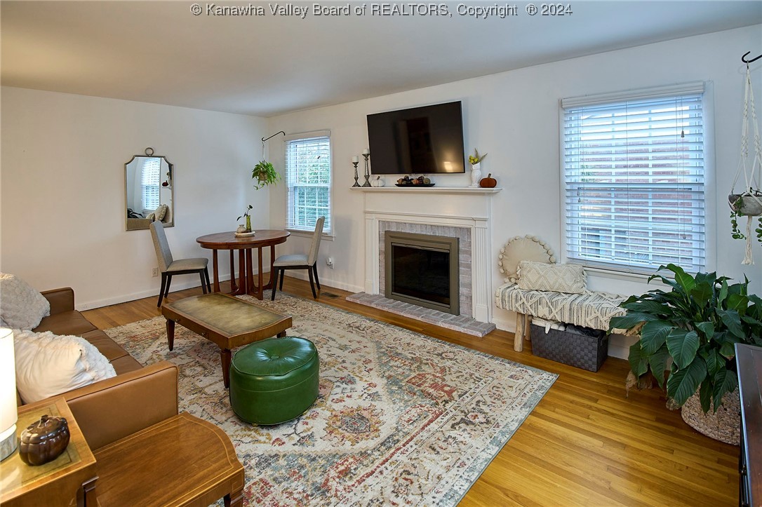 1711 Rolling Hills Road Charleston, WV 25314 - Photo 2 of 41 Gallery Image 2