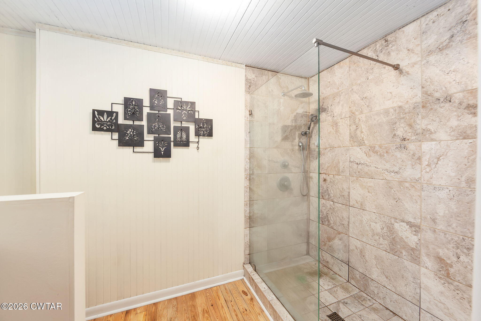 3875 Terry Road Huntingdon, TN 38344 - Photo 19 of 43 a bathroom with a shower