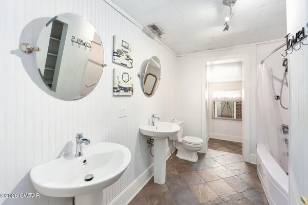 $369,900 | 3875 Terry Road, Huntingdon, TN 38344