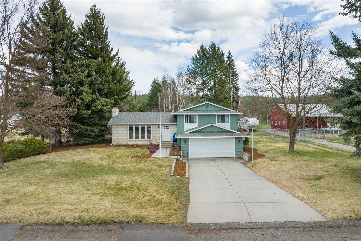 3321 South Sommer Road Veradale, WA 99037 - Photo 1 of 50