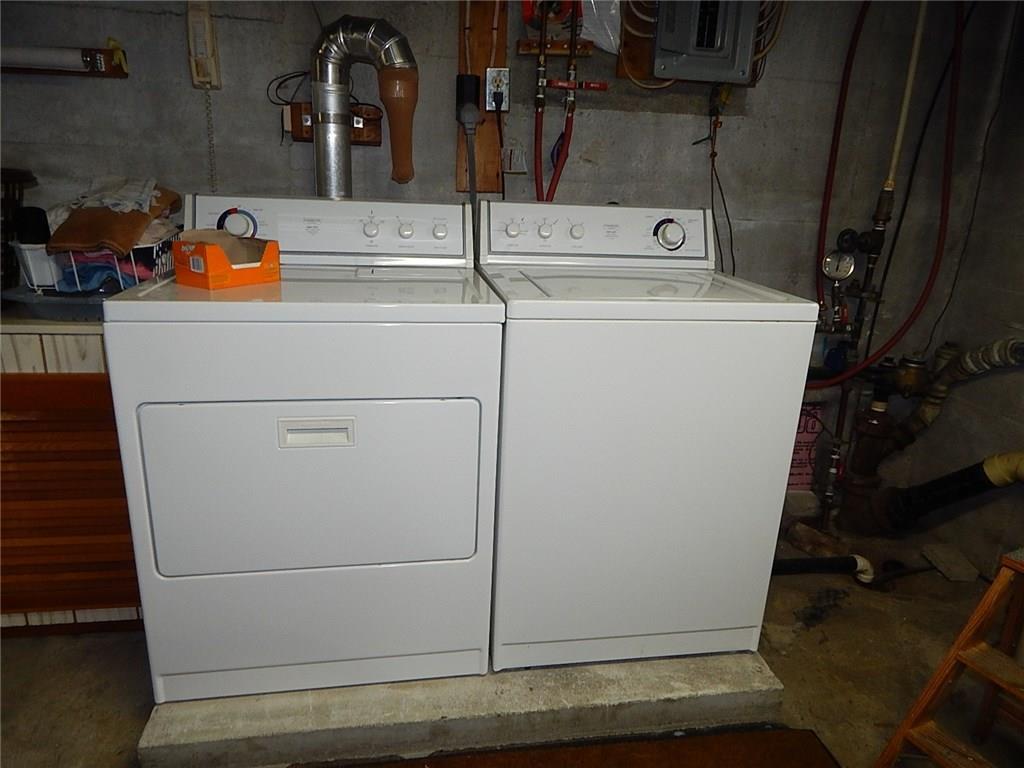 95 Poplar Street Millinocket, ME 04462 - Photo 15 of 17 Washer/Dryer in basement