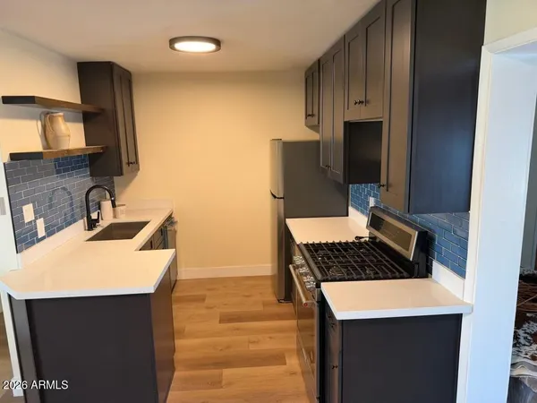 $359,900 | 2324 West Claremont Street, Phoenix, AZ 85015