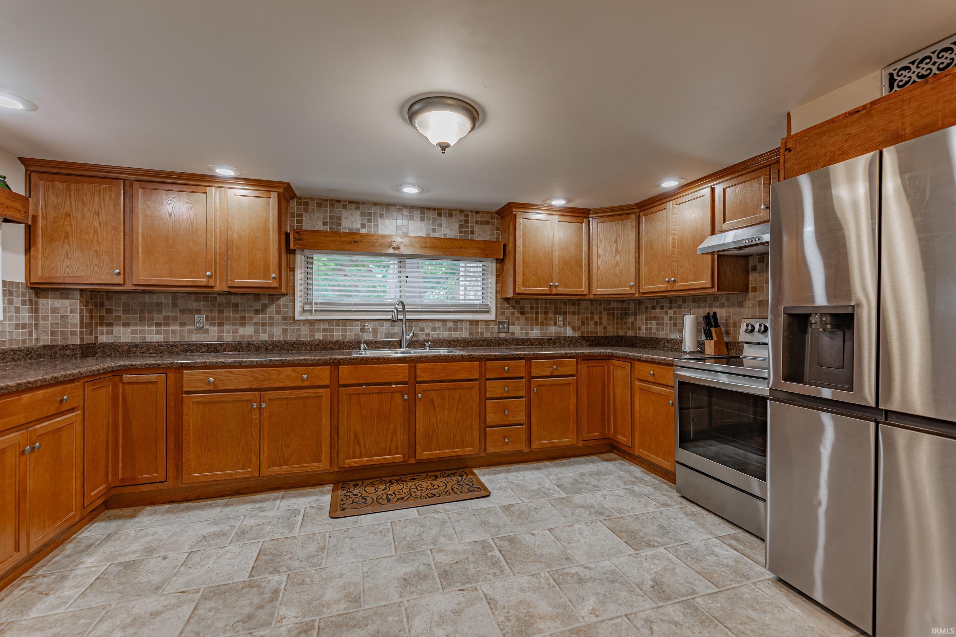 2901 Selzer Road Evansville, IN 47712 - Photo 16 of 35 Gallery Image 16