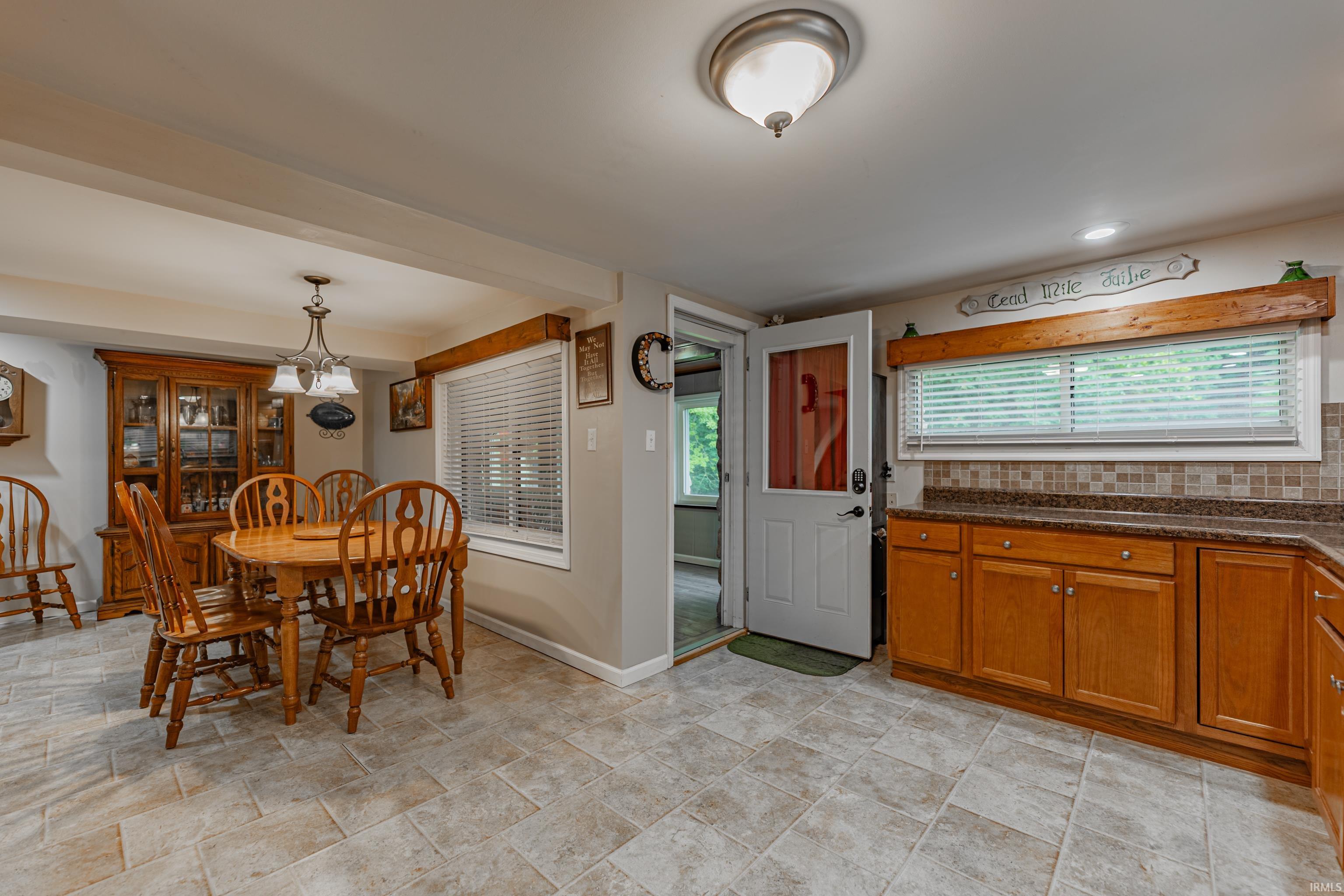 2901 Selzer Road Evansville, IN 47712 - Photo 17 of 35 Gallery Image 17