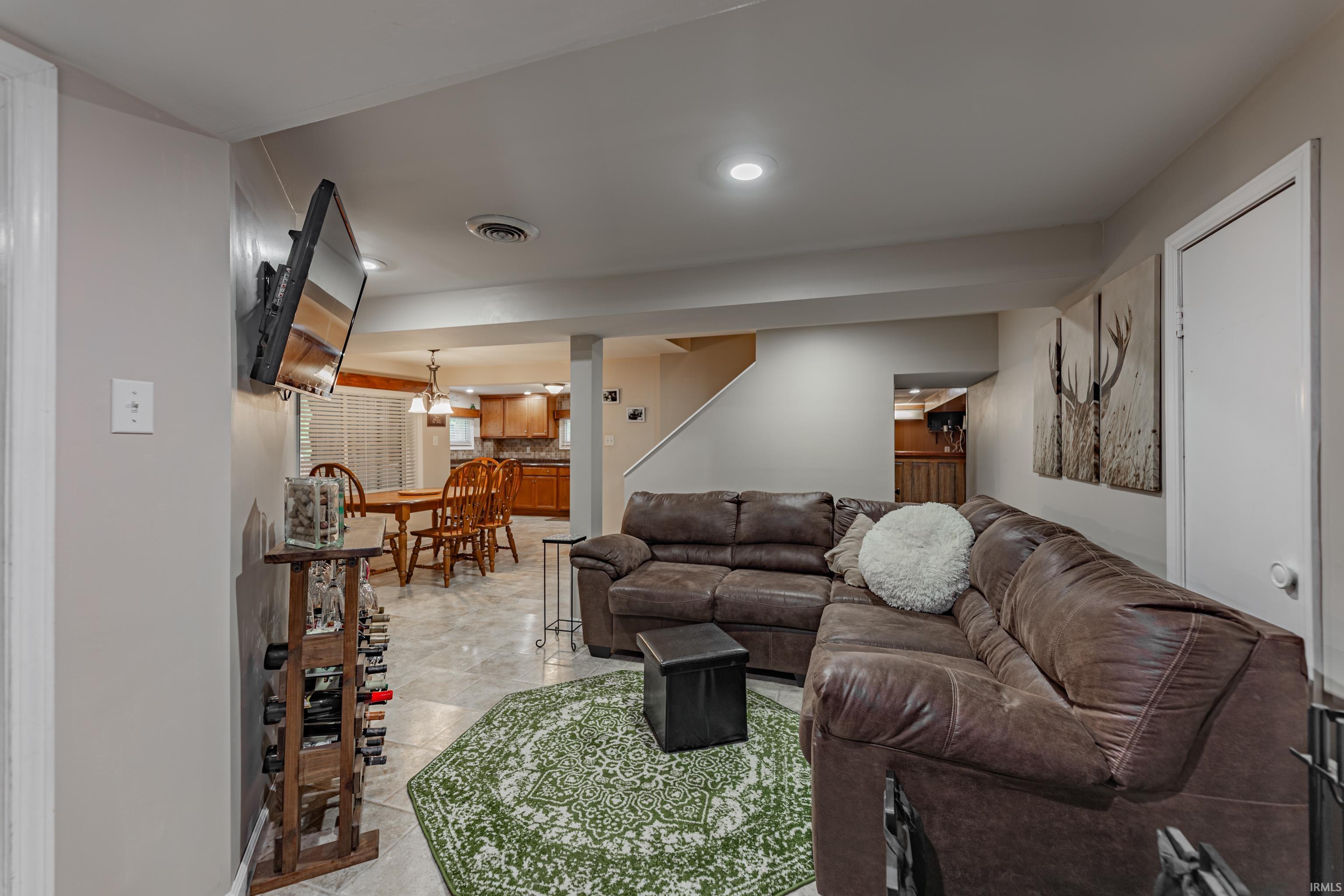 2901 Selzer Road Evansville, IN 47712 - Photo 21 of 35 Gallery Image 21