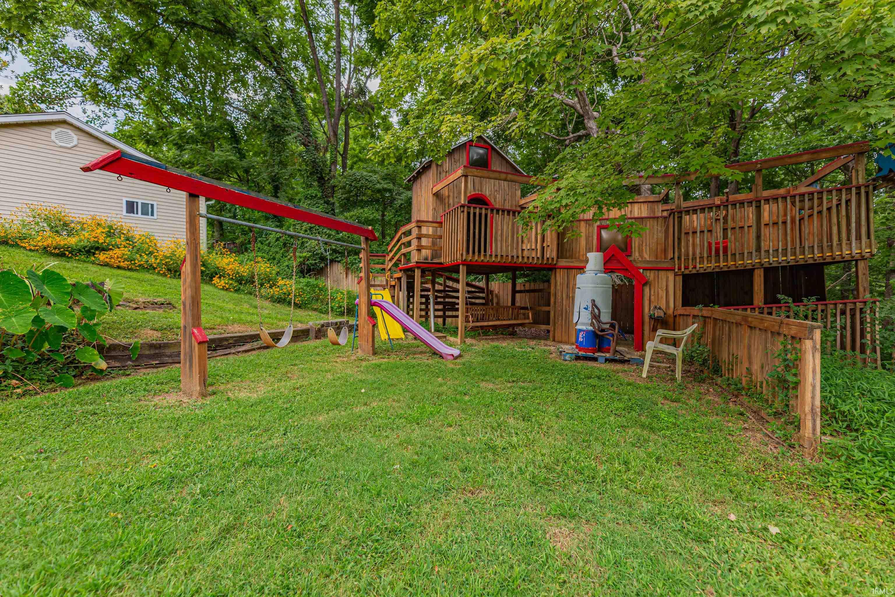 2901 Selzer Road Evansville, IN 47712 - Photo 25 of 35 Gallery Image 25