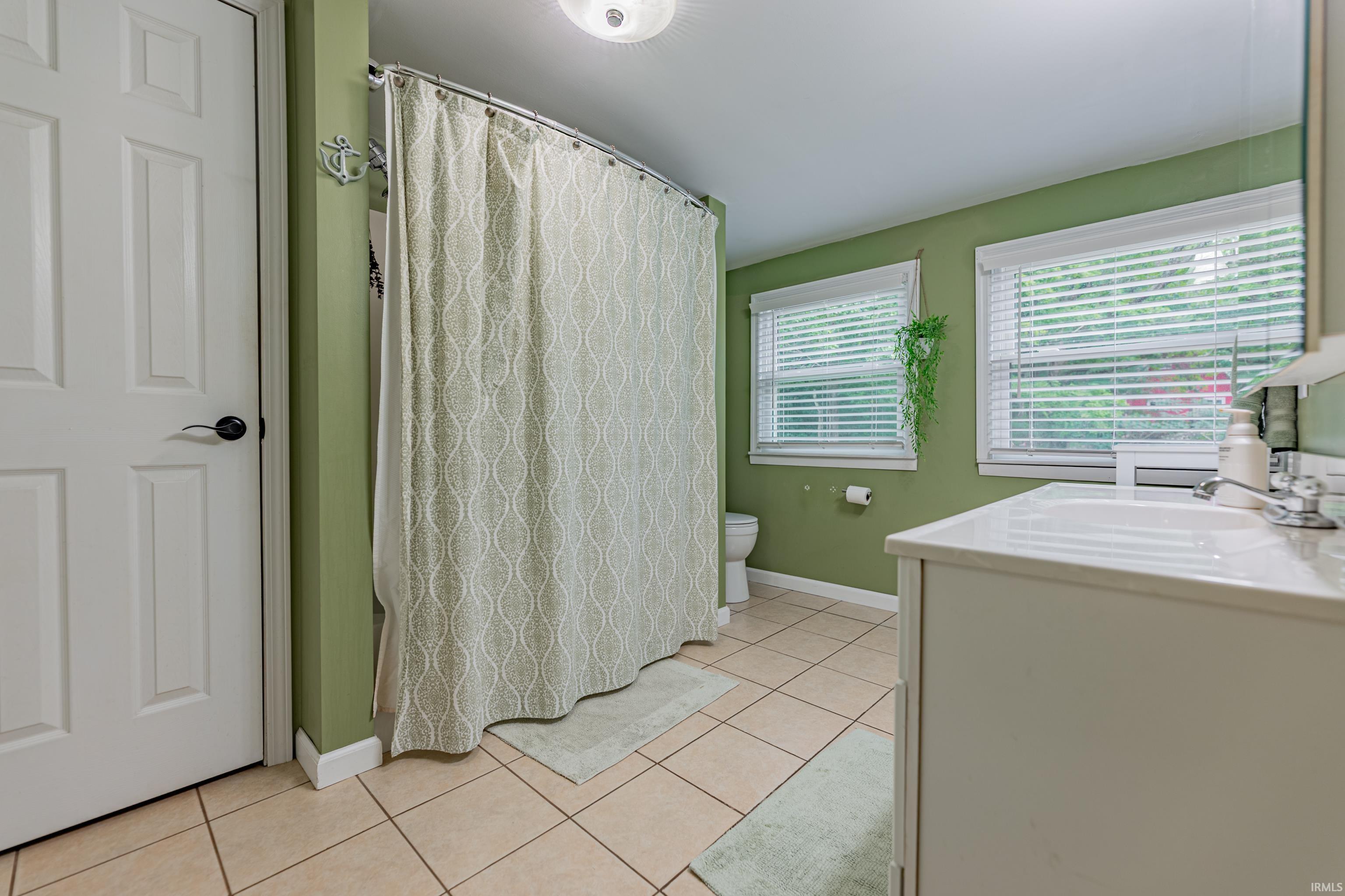 2901 Selzer Road Evansville, IN 47712 - Photo 8 of 35 Gallery Image 8