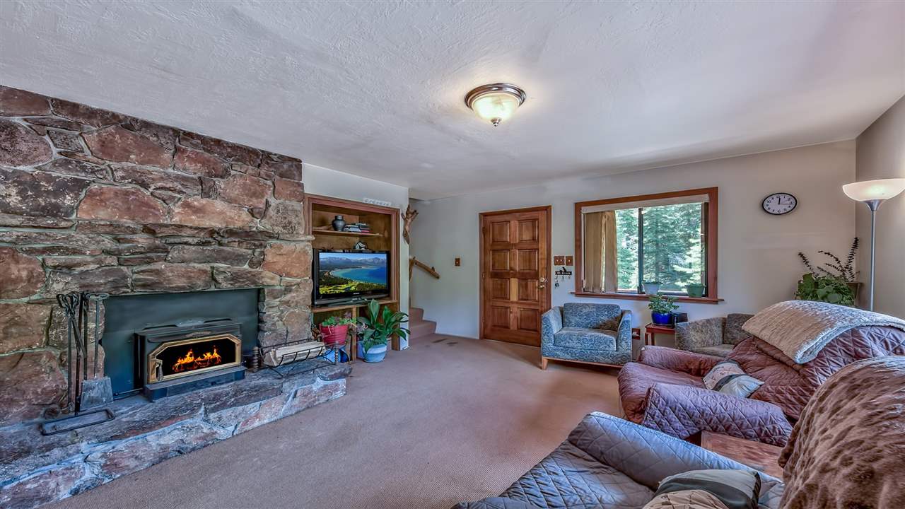 7870 River Road Truckee, CA 96161 - Photo 7 of 14 Gallery Image 7