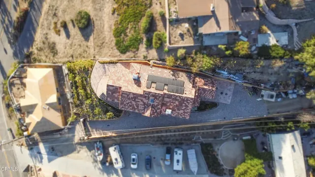 a buildings with street view