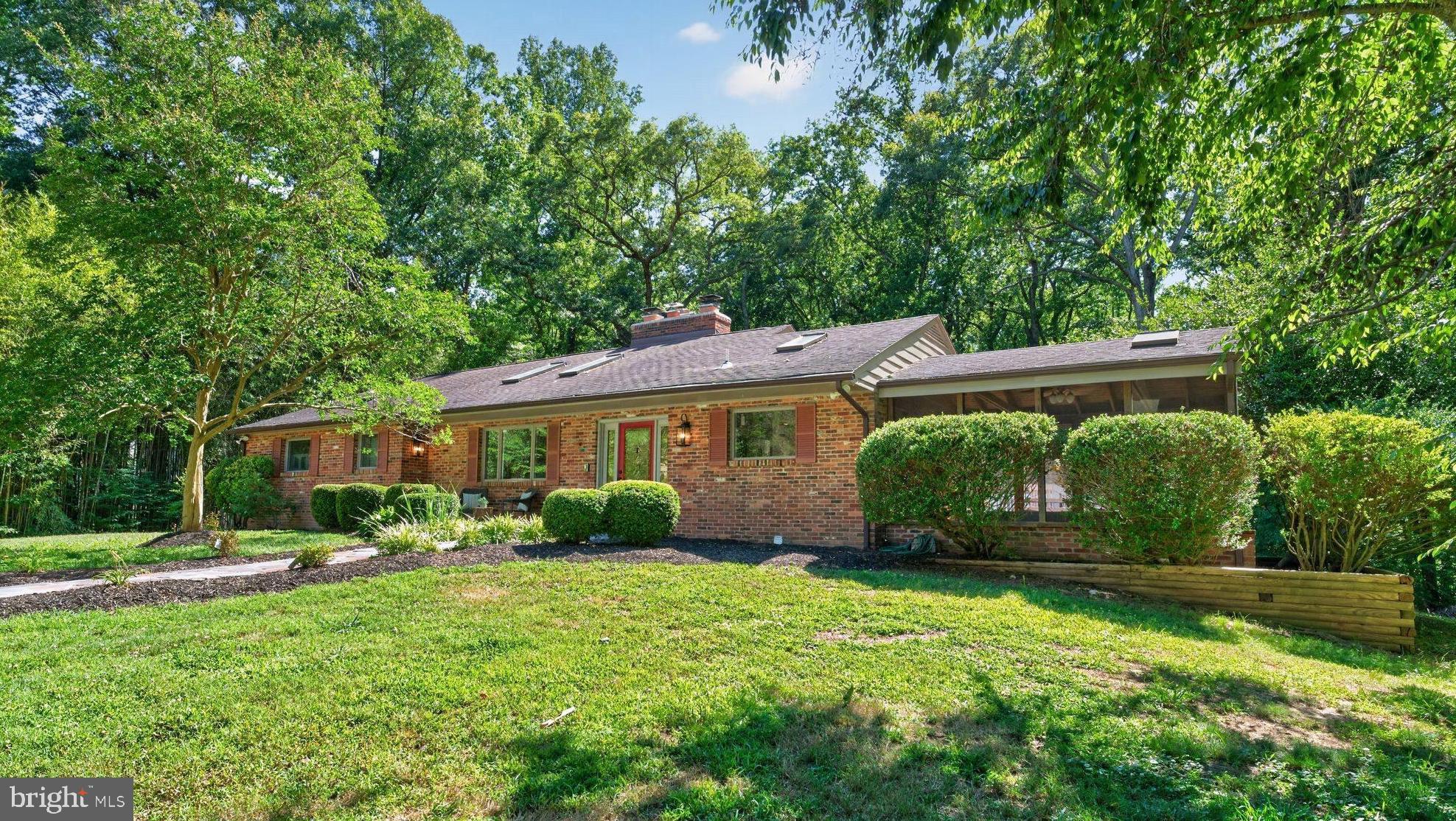 10800 Park Road Lorton, VA 22079 - Photo 2 of 49 Front Exterior