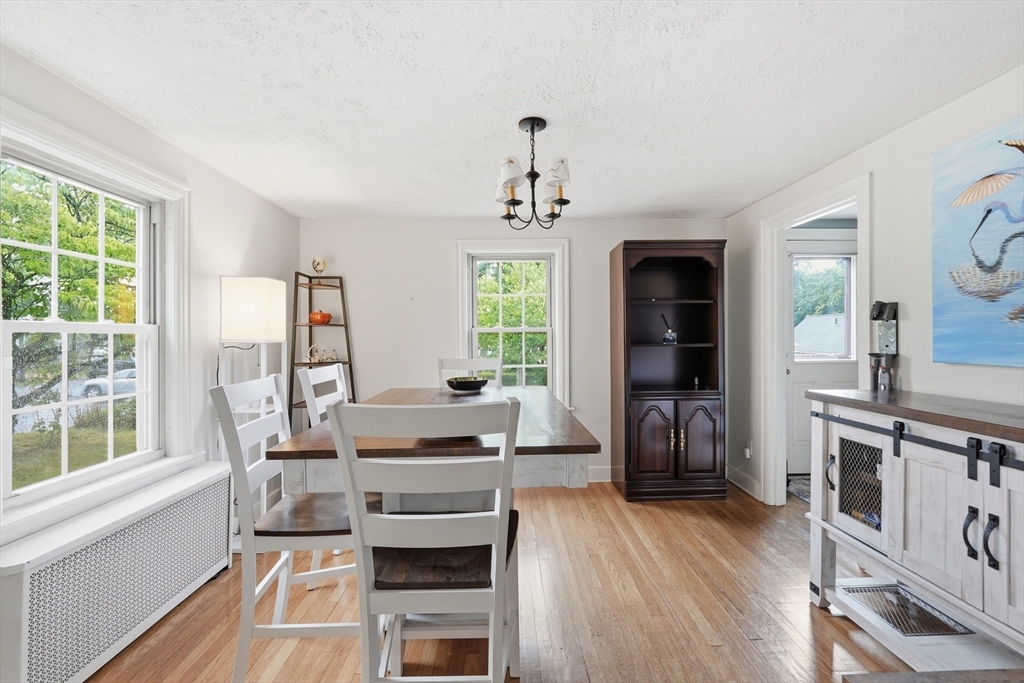 154 Barnard Road Worcester, MA 01605 - Photo 6 of 29