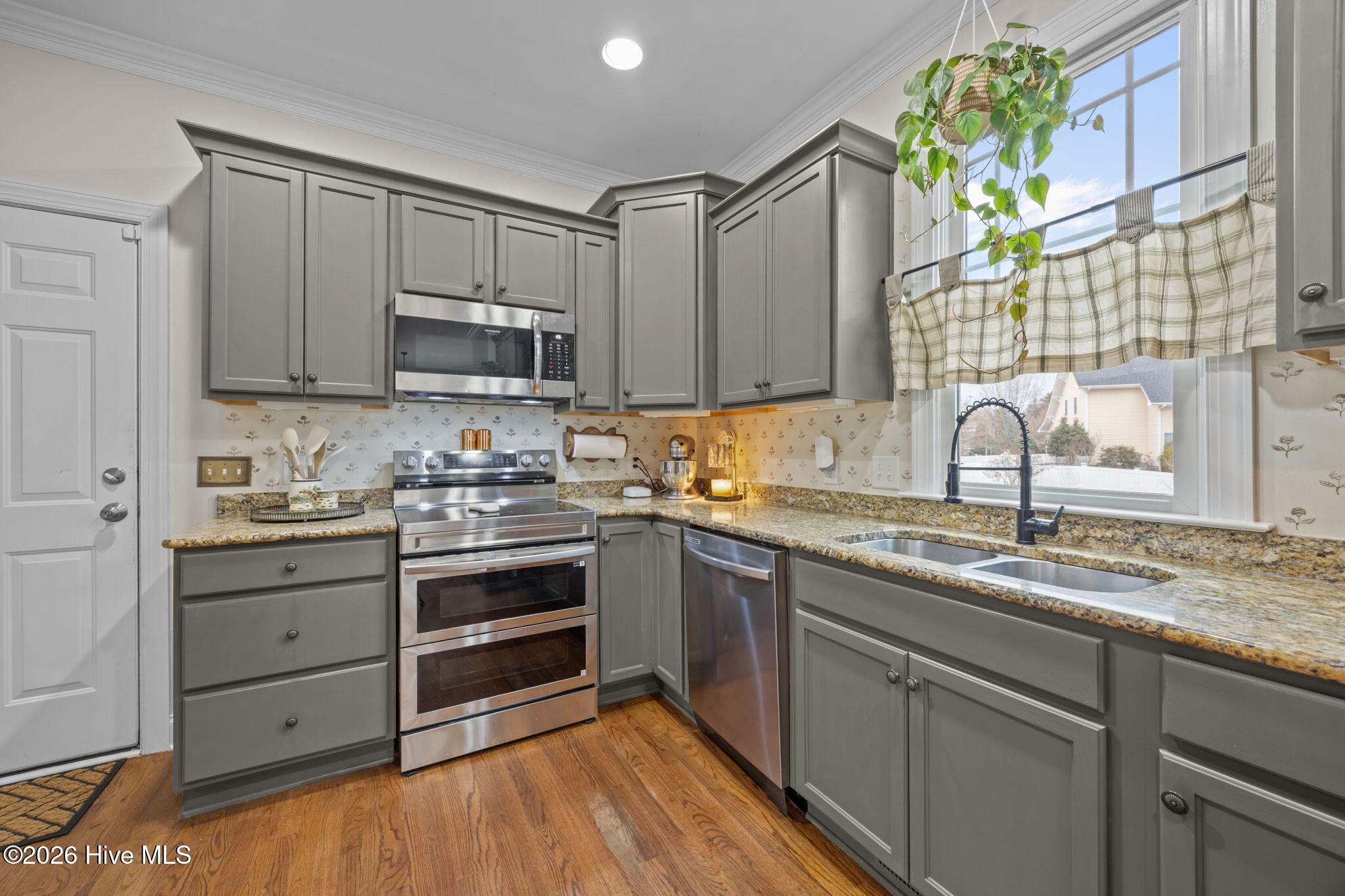 1016 Trinity Drive Greenville, NC 27834 - Photo 13 of 62 35-web-or-mls-IMG_7927