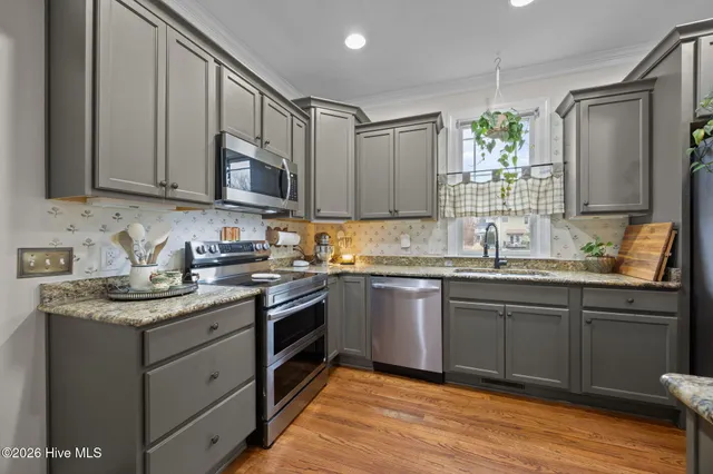 $374,900 | 1016 Trinity Drive, Greenville, NC 27834