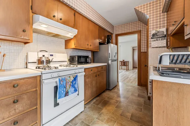 $209,700 | 749 West 4th Street, Winona, MN 55987