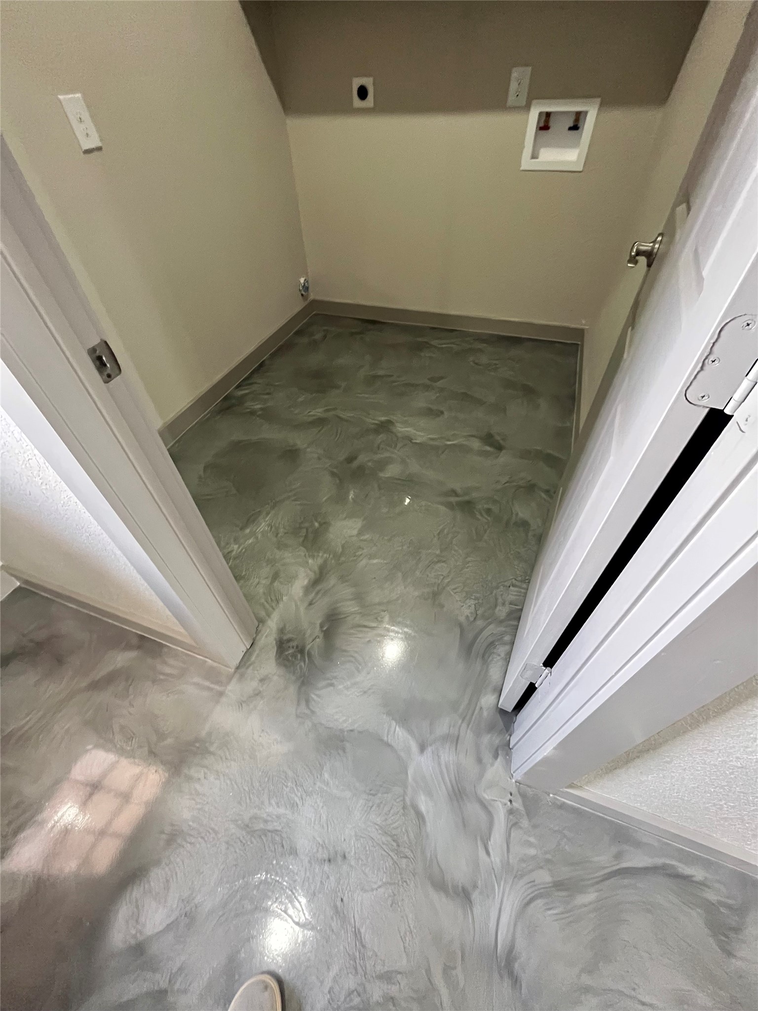 17539 Reno Road Conroe, TX 77306 - Photo 7 of 19 a view of small space