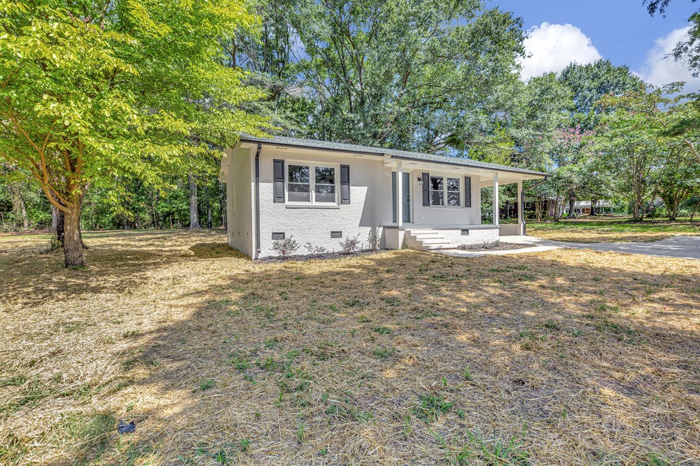 433 Hayes Road Starr, SC 29684 - Photo 2 of 27