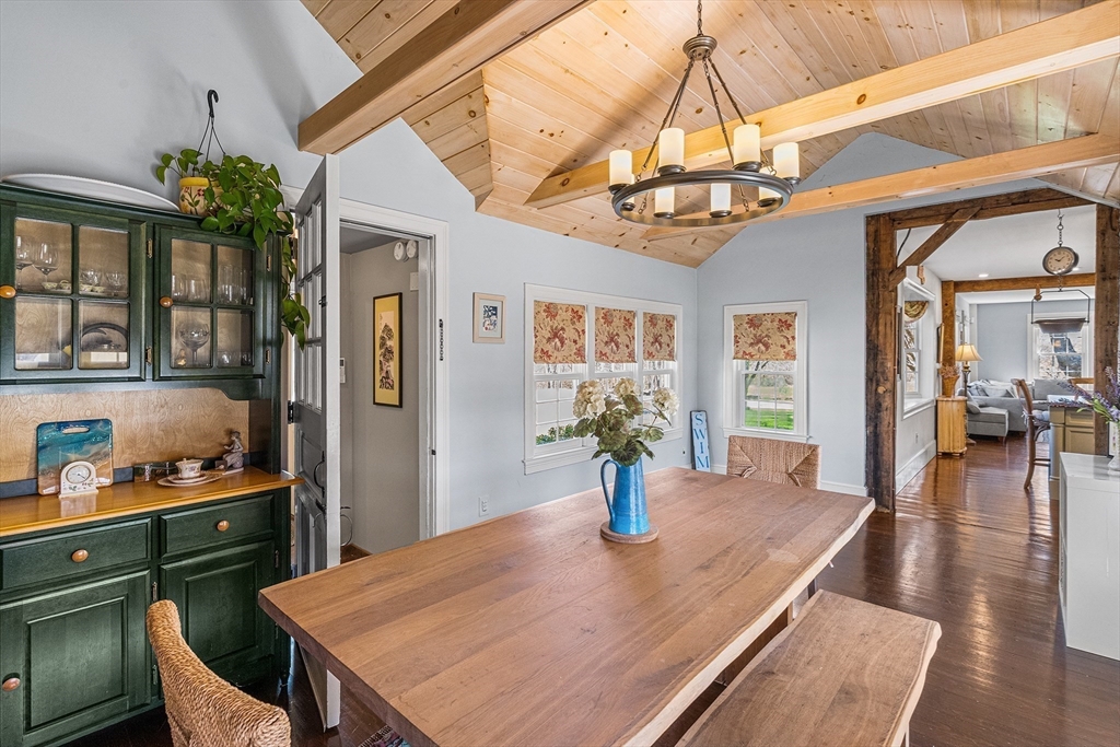 416 Boston Road Sutton, MA 01590 - Photo 9 of 38