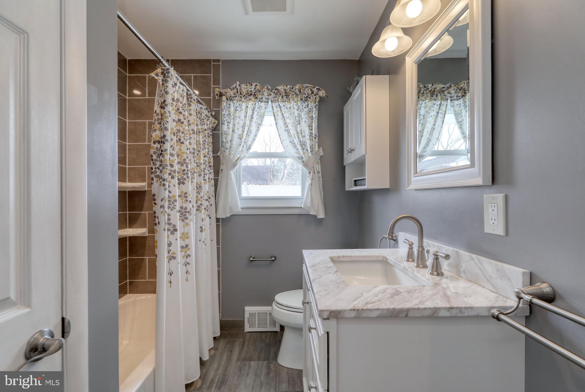 1636 Prospect Ridge Boulevard Haddon Heights, NJ 08035 - Photo 22 of 47 Updated Bathroom - Upper Level