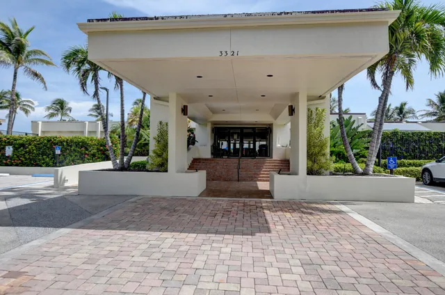 $889,000 | 3420 South Ocean Boulevard, Unit 4U, Highland Beach, FL 33487
