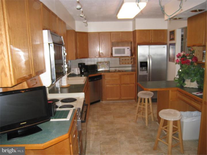 63 Winding Way Road Stratford, NJ 08084 - Photo 11 of 20