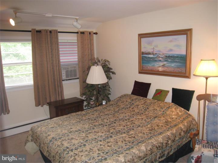 63 Winding Way Road Stratford, NJ 08084 - Photo 15 of 20