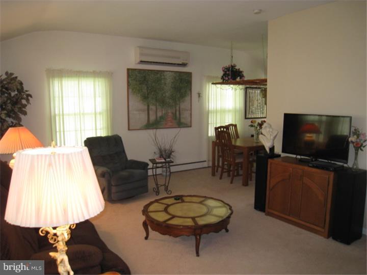 63 Winding Way Road Stratford, NJ 08084 - Photo 4 of 20
