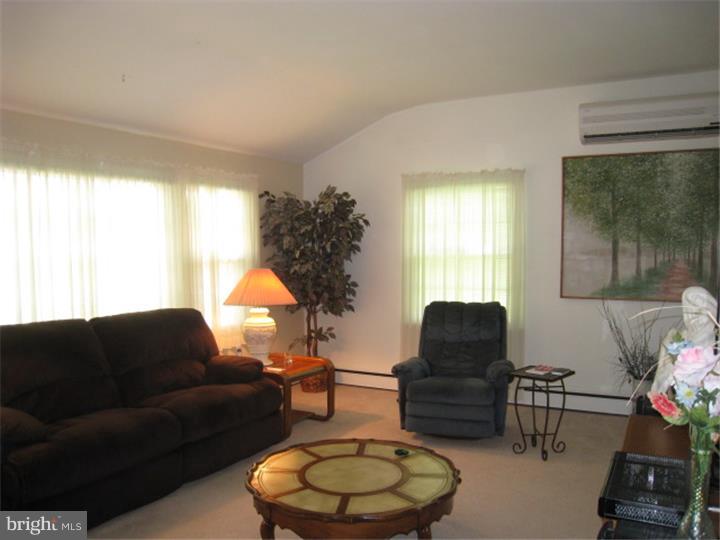 63 Winding Way Road Stratford, NJ 08084 - Photo 5 of 20