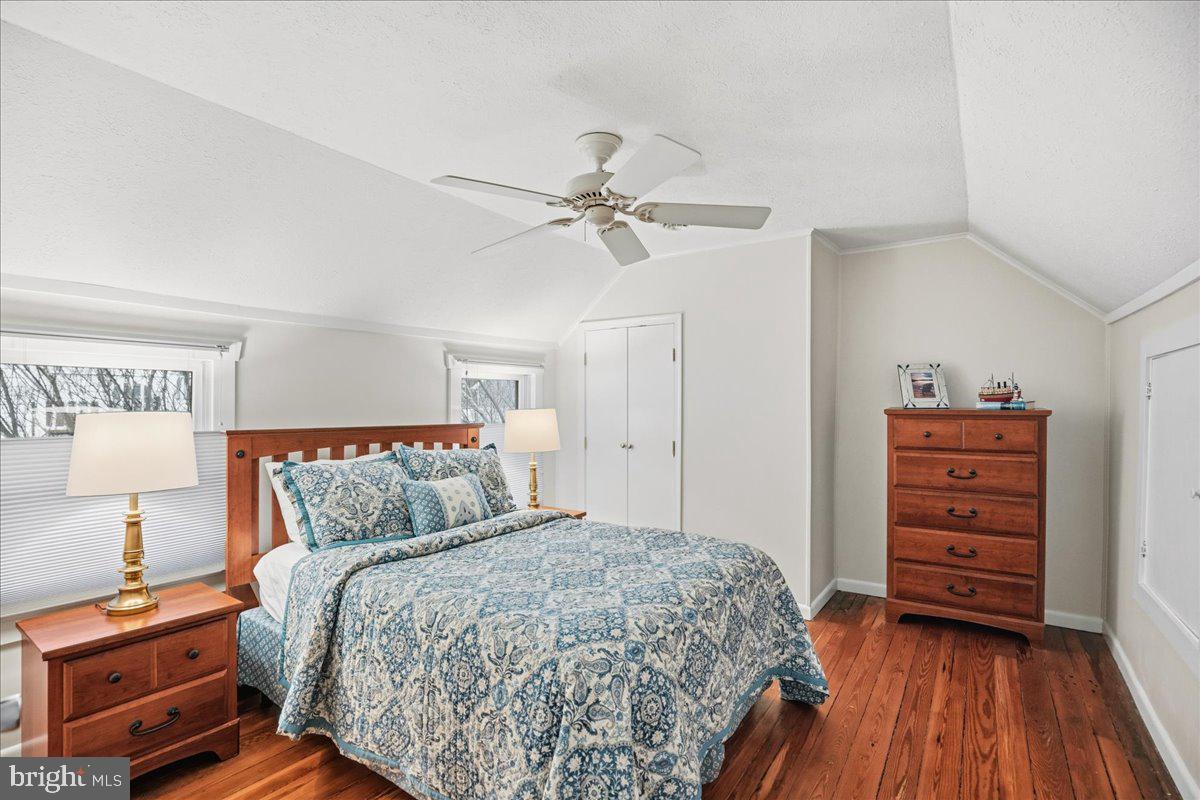 14382 Sedwick Avenue Solomons, MD 20688 - Photo 49 of 90 Upper level bedroom #2 with original wood floors