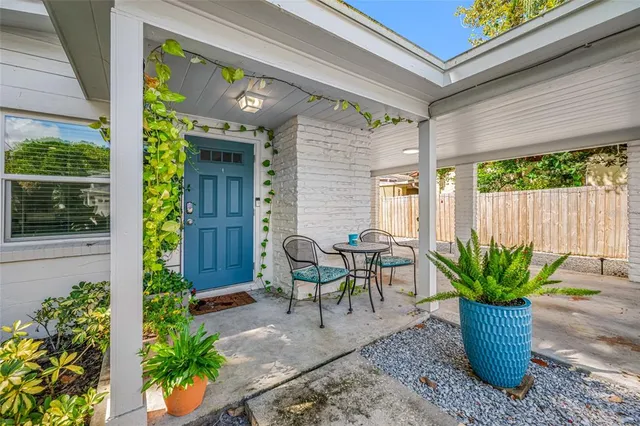 $1,999 | 1303 East Norfolk Street, Tampa, FL 33604