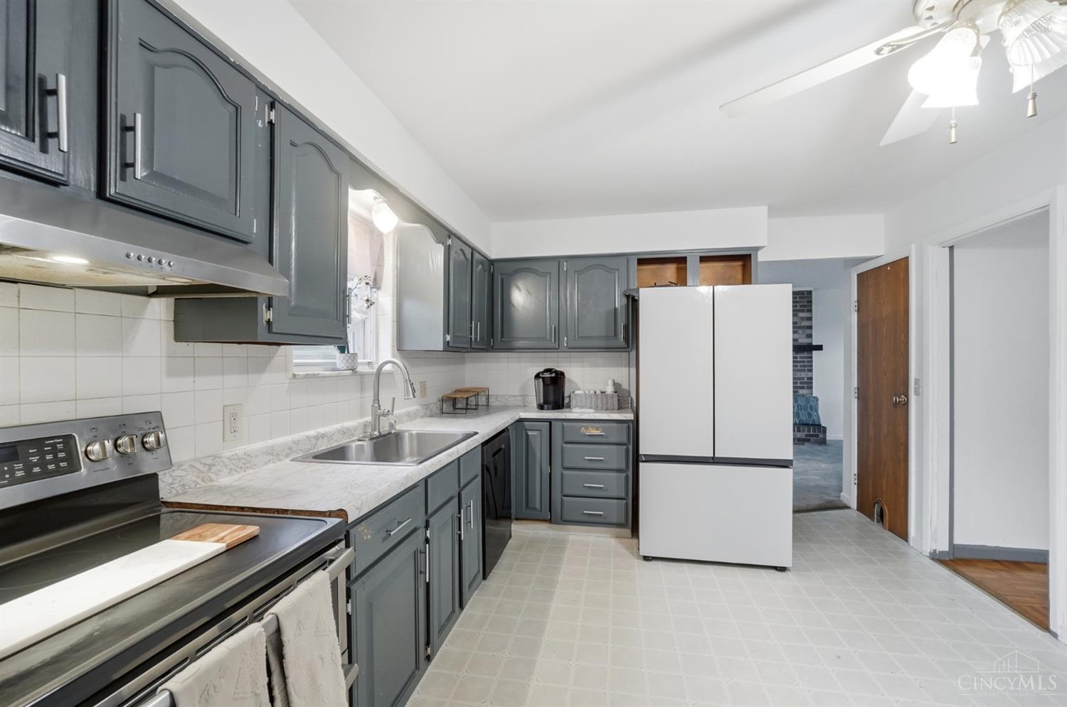 4357 Hubble Road Cincinnati, OH 45247 - Photo 10 of 40 Gallery Image 10