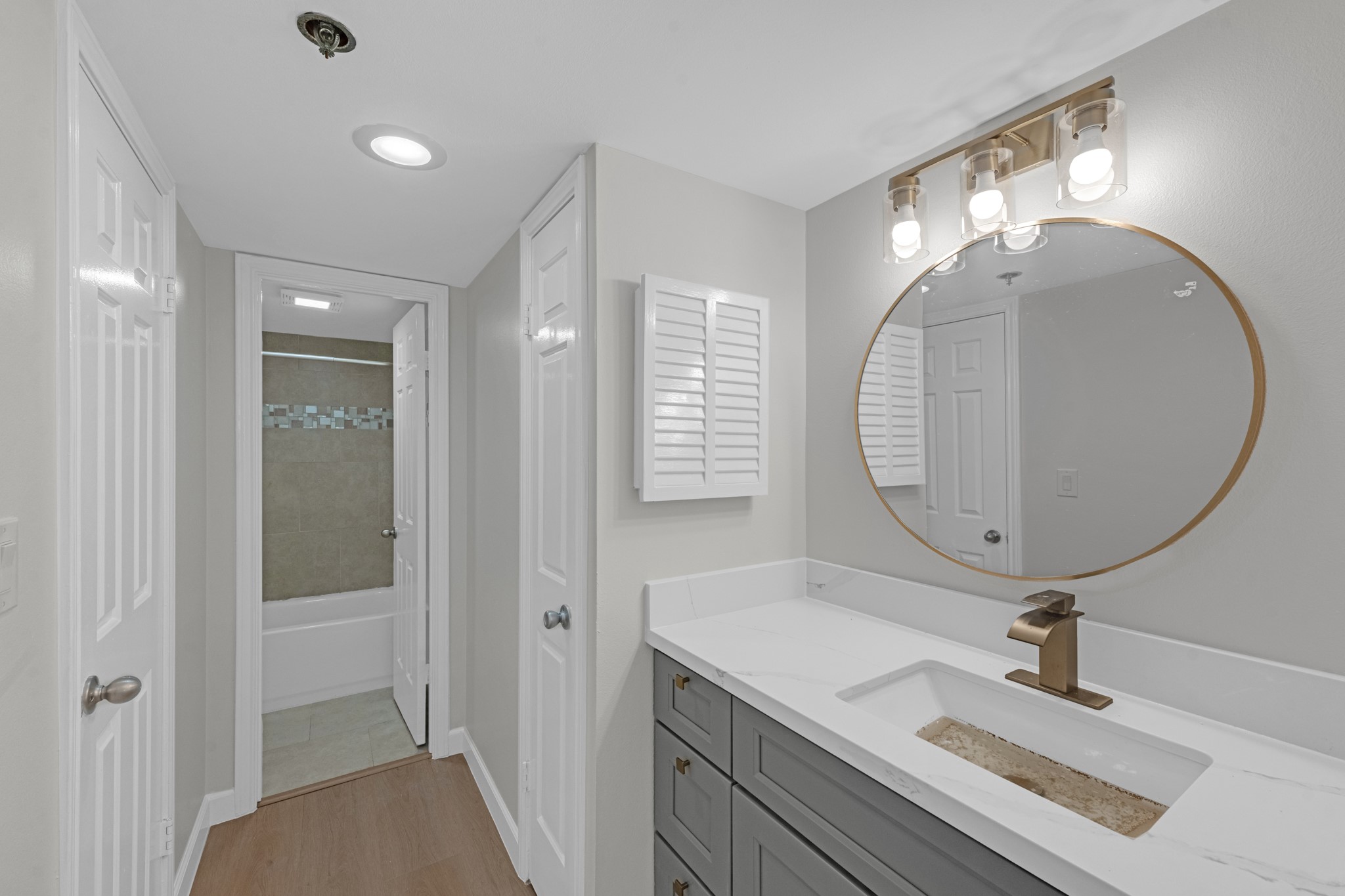 3525 Sage Road, Unit 304 Houston, TX 77056 - Photo 21 of 34 Gallery Image 21