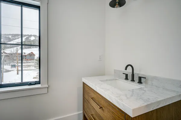 $1,995,000 | 3 Black Diamond Road, Unit 1, North Conway, NH 03860