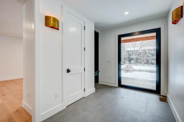 $1,995,000 | 3 Black Diamond Road, Unit 1, North Conway, NH 03860