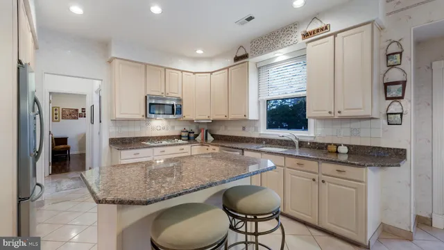 $965,000 | 15 Lori Lane, Huntingdon Valley, PA 19006