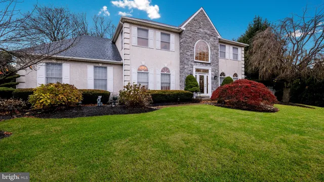 $965,000 | 15 Lori Lane, Huntingdon Valley, PA 19006