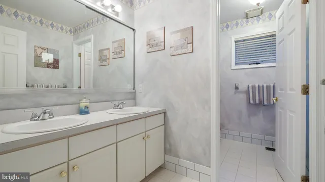 $965,000 | 15 Lori Lane, Huntingdon Valley, PA 19006