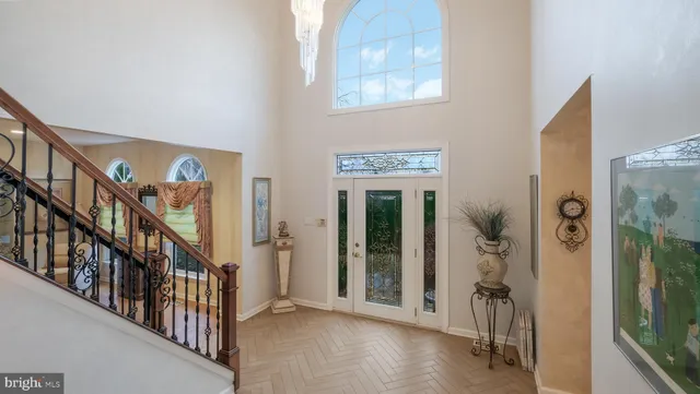 $965,000 | 15 Lori Lane, Huntingdon Valley, PA 19006