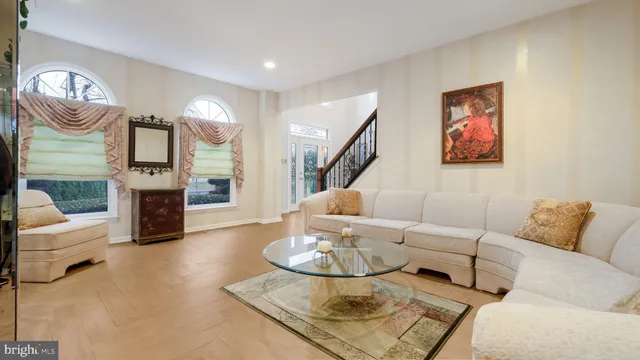 $965,000 | 15 Lori Lane, Huntingdon Valley, PA 19006