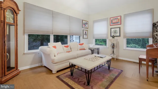 $965,000 | 15 Lori Lane, Huntingdon Valley, PA 19006