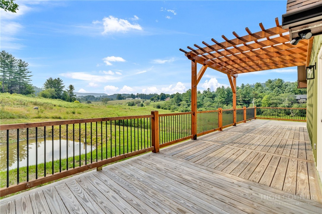 275 Grover Howell Road West Jefferson, NC 28694 - Photo 8 of 50 Gallery Image 8