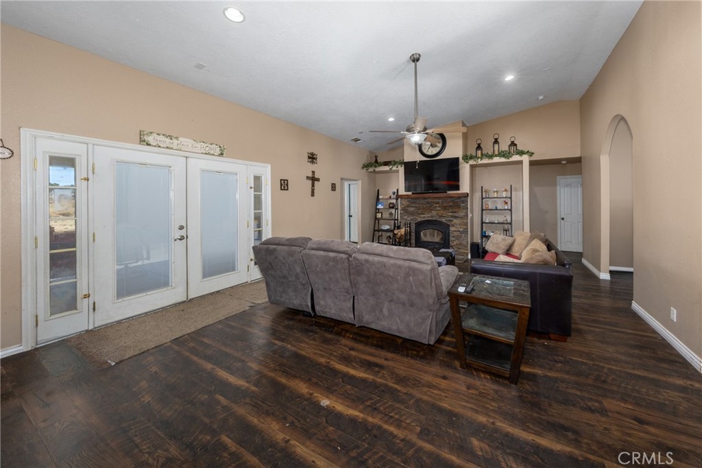 11671 Desert View Road Pinon Hills, CA 92372 - Photo 10 of 52