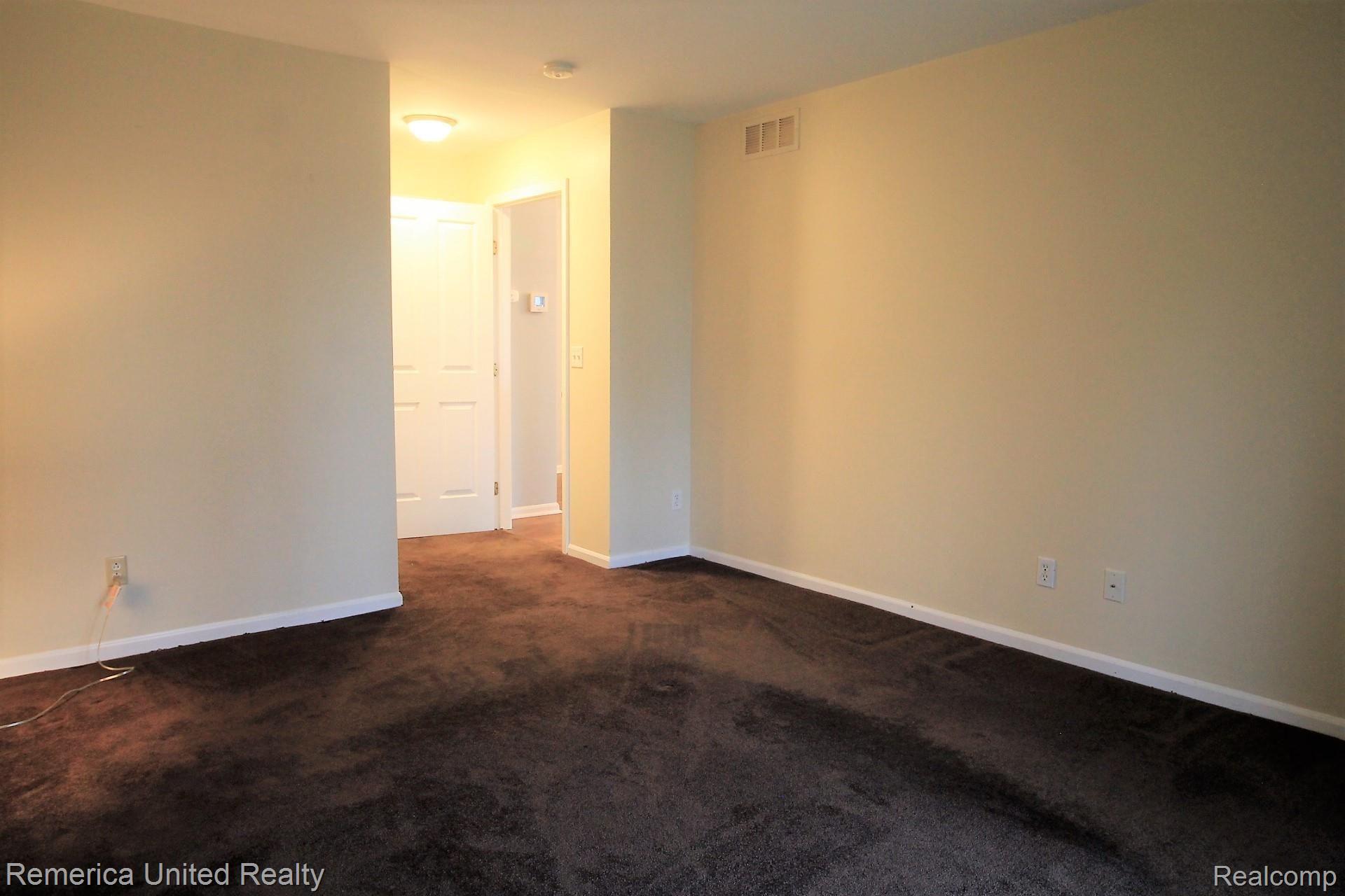 4171 Hampton Ridge Boulevard Howell, MI 48843 - Photo 15 of 31 IMG_2247.JPG